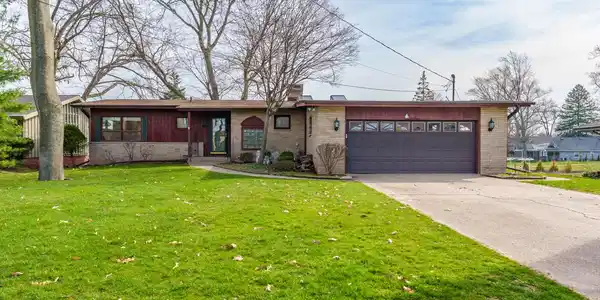 166 Lynwood