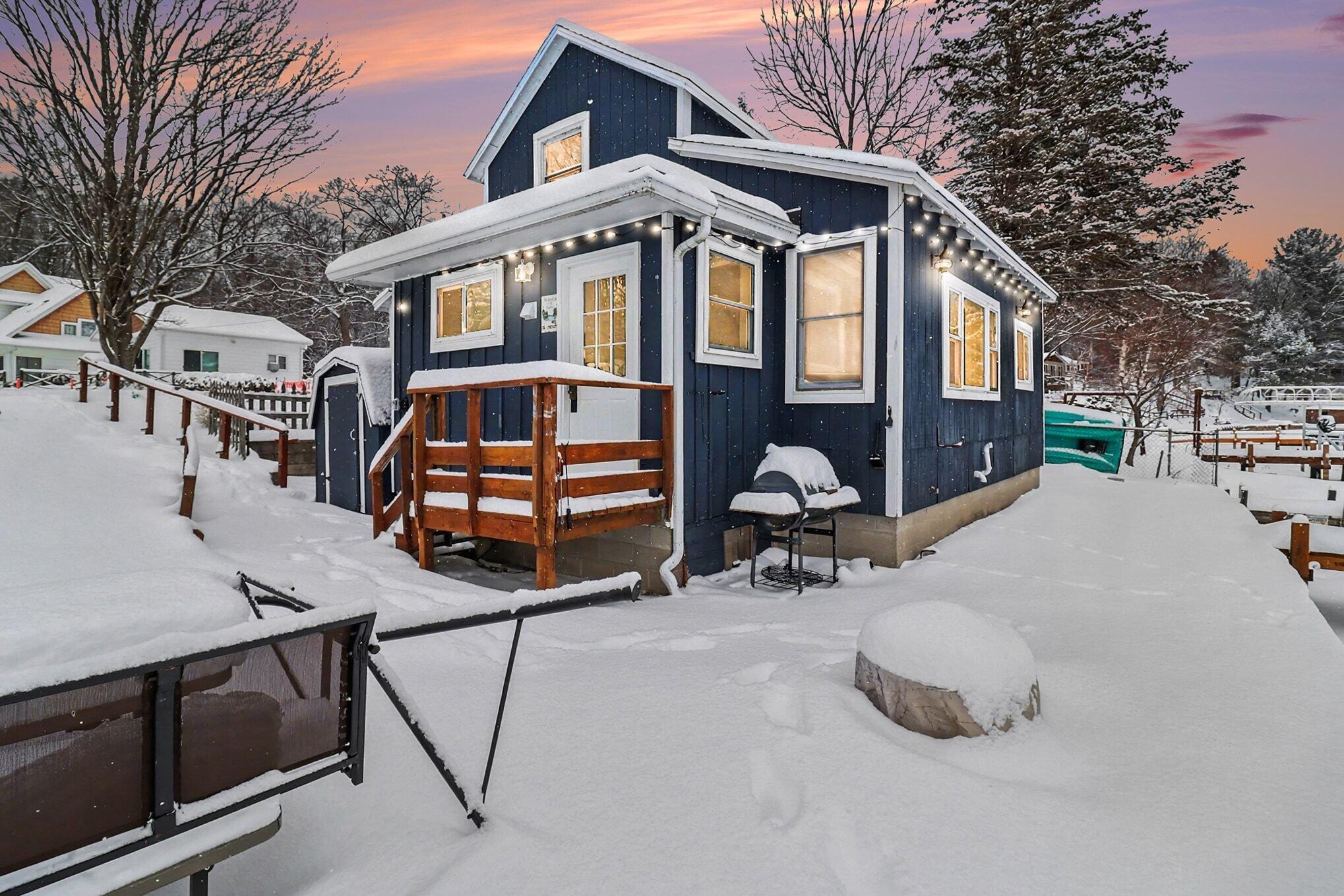 Image 1: 018_file_8093