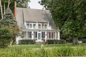 3017 Lakeshore Drive