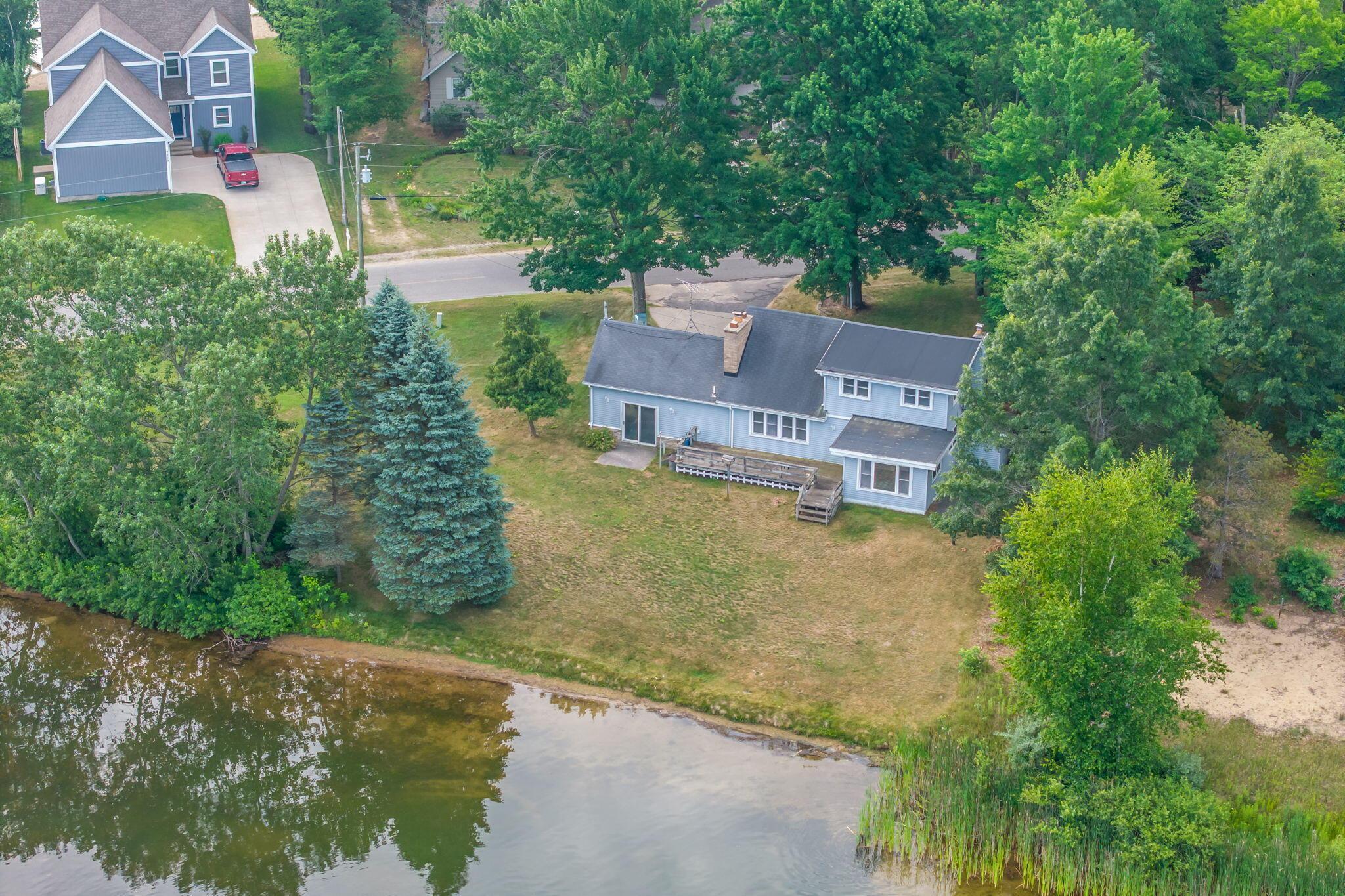 Image 1: 11-web-or-mls-DJI_20250716211409_0220_D-