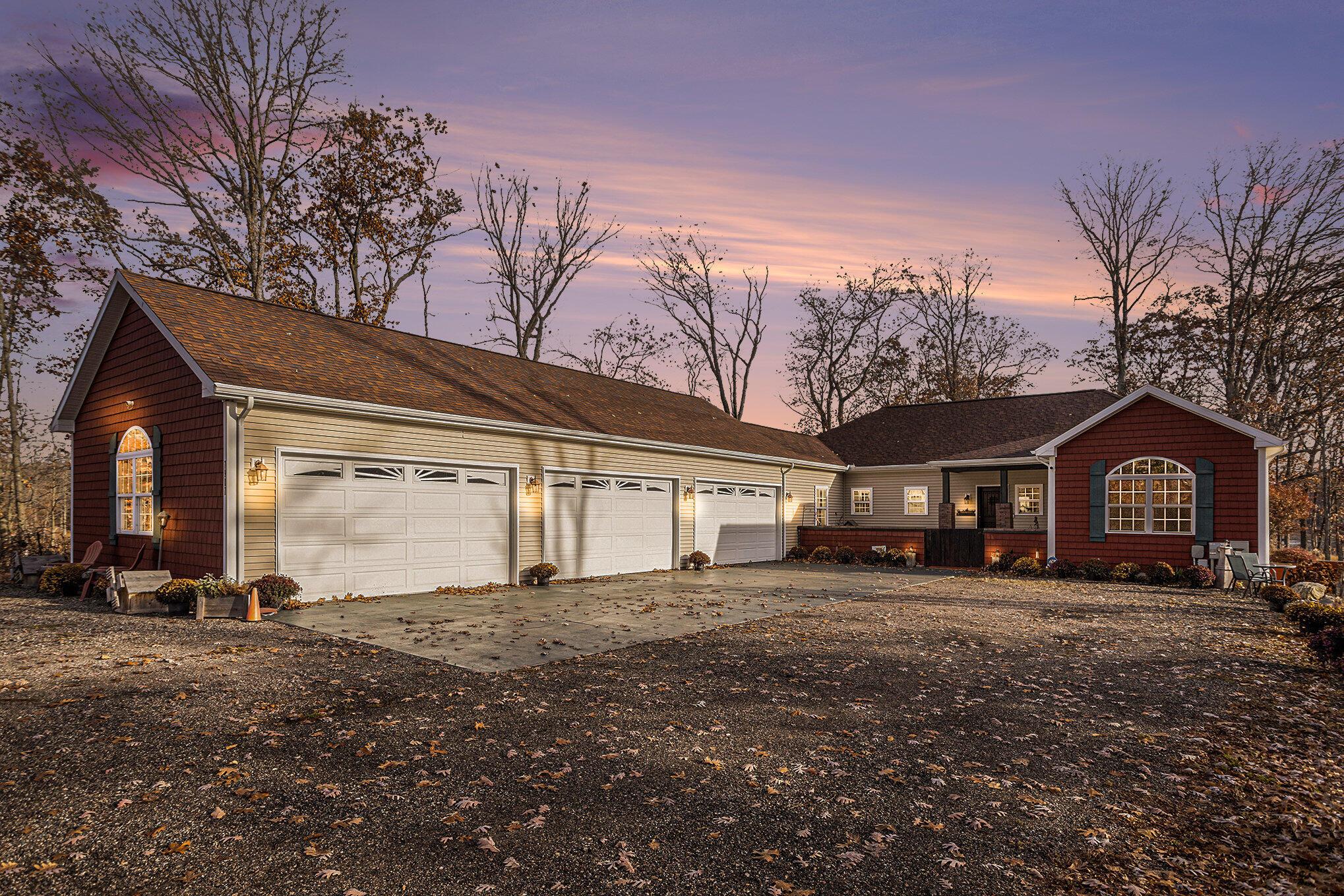 Image 1: 001__90a3419-twilight_524