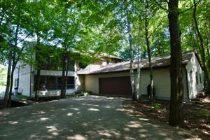 9190 Edgewater
