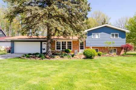 4067 Evergreen Lane