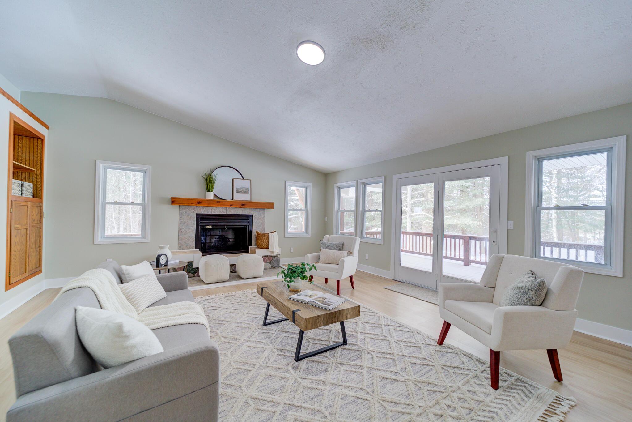 Image 2: 13095 19 Mile Rd (20 of 65)