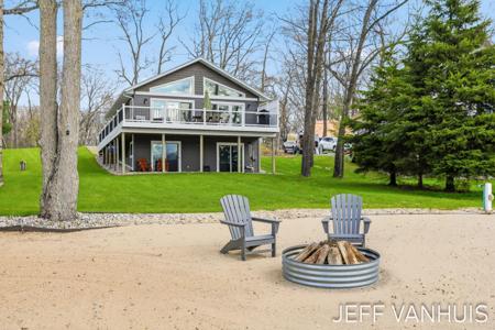 11049 S Jacquelyn Lane