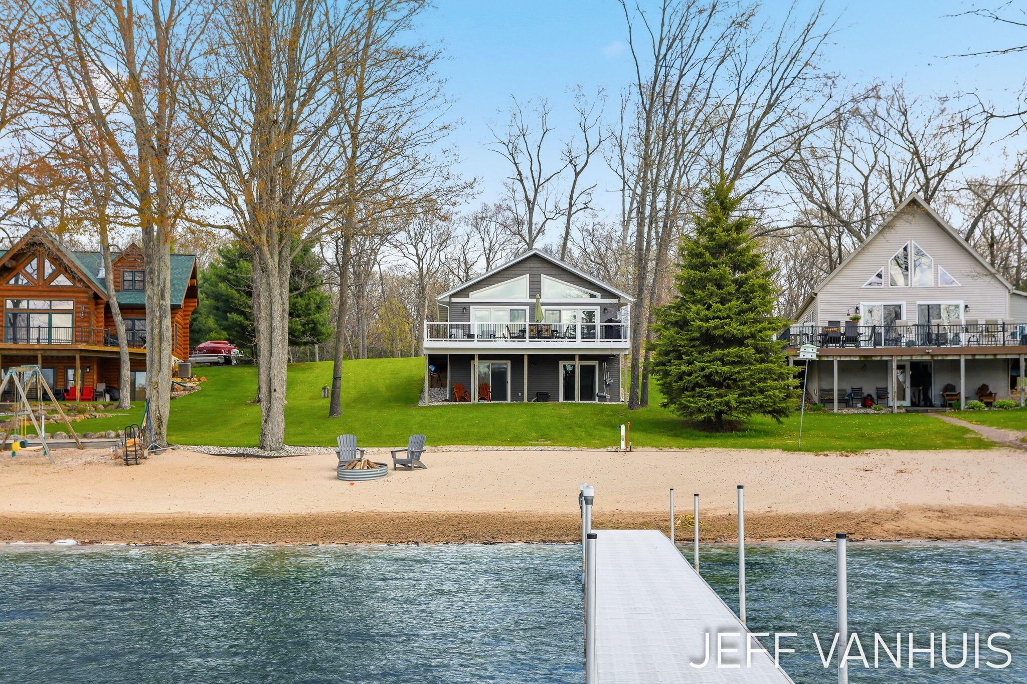 Image 2: 24-web-or-mls-11049-jacquelyn-ln