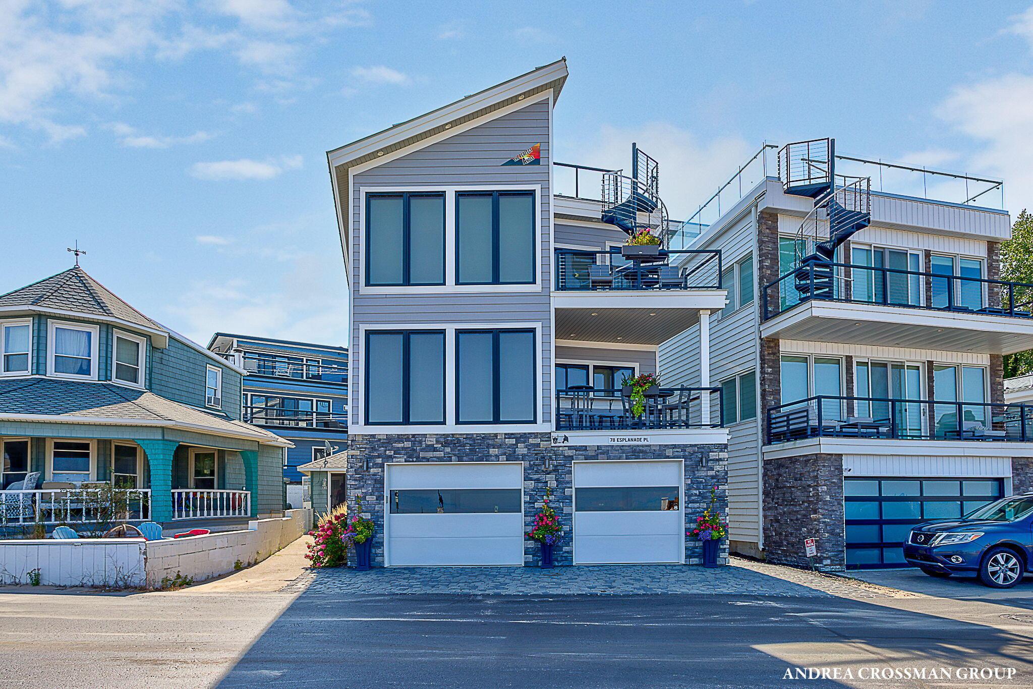 Image 1: 64-web-or-mls-78-esplanade-pl