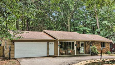 165 Lake Forest