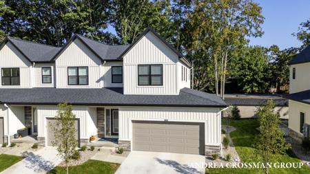 1991 N Shorewood Lane