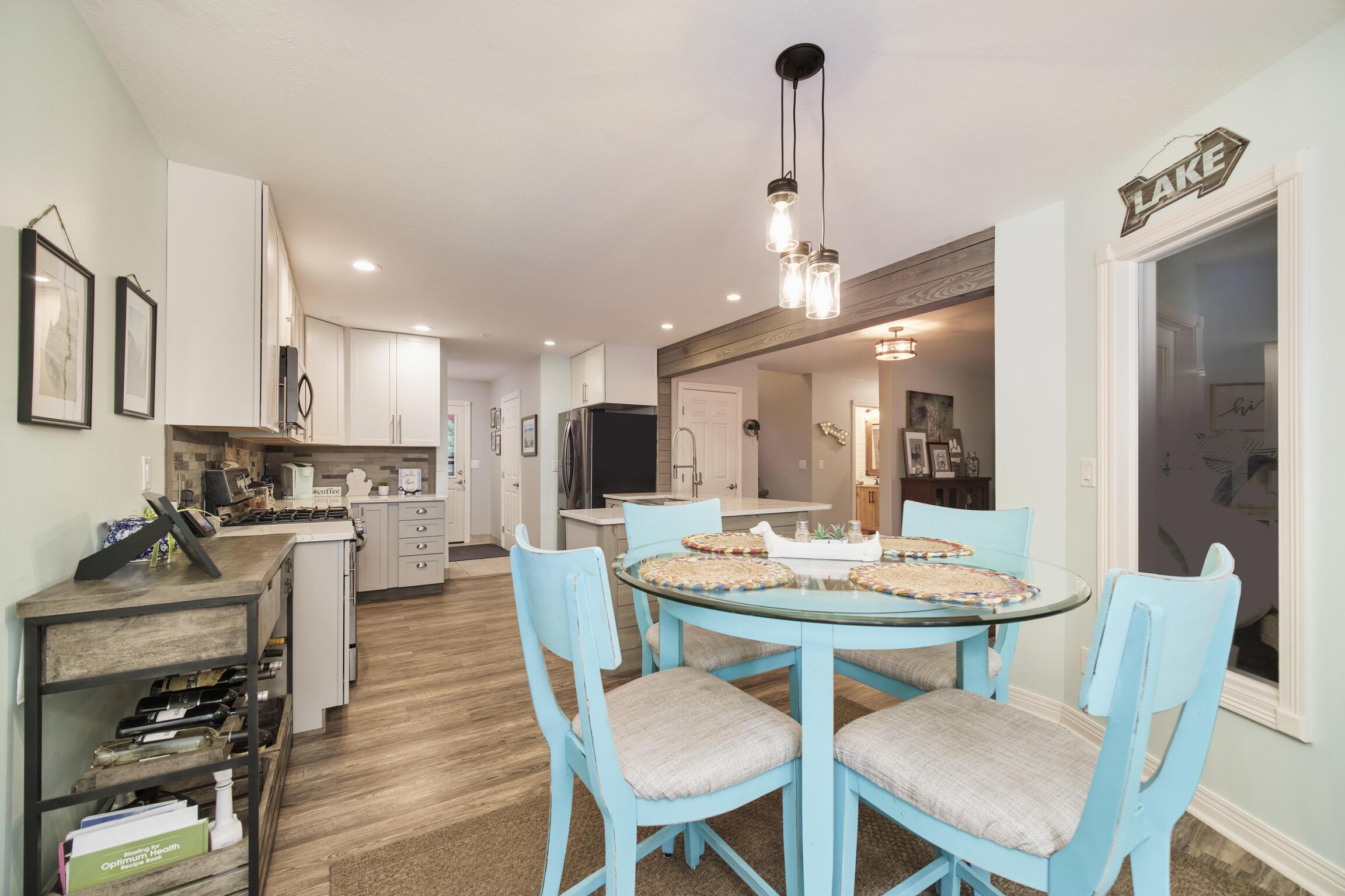 Image 4: 4455_W_Fox_Farm_Rd-15