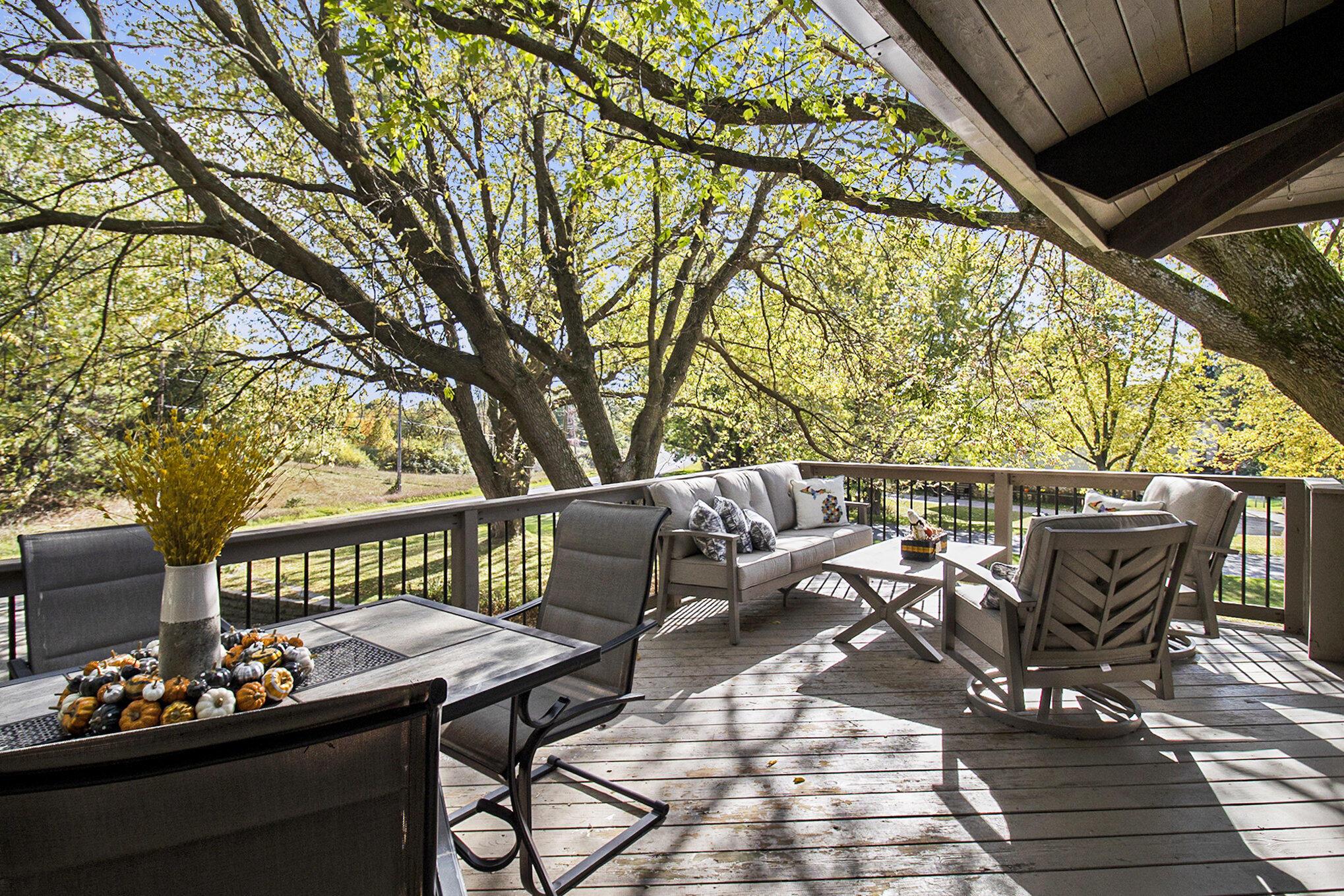 Image 3: 5r6a1227_905