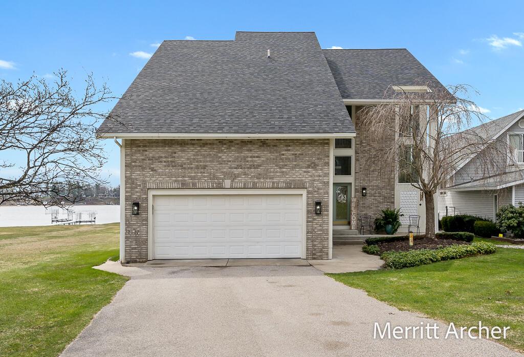 Image 2: 1499GlenwoodAve-2LoRes