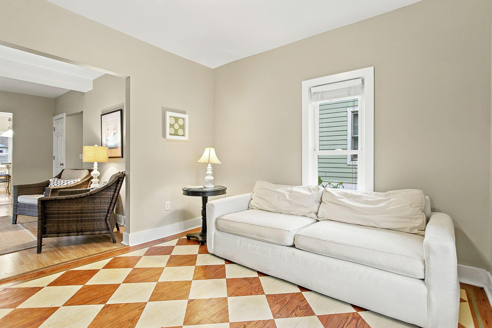 Image 4: 27-web-or-mls-862-st-joseph-st