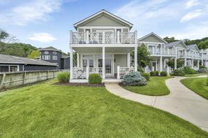 807 Lake Street