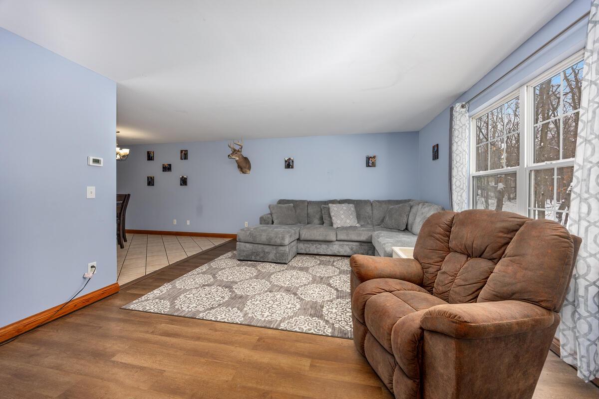 Image 3: 12095-Dubois_003