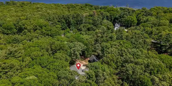 Image 4: 7211McFallCir-15LoRes