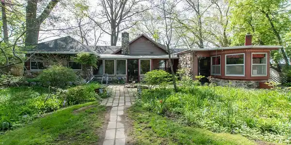 141 Sunnyside Drive