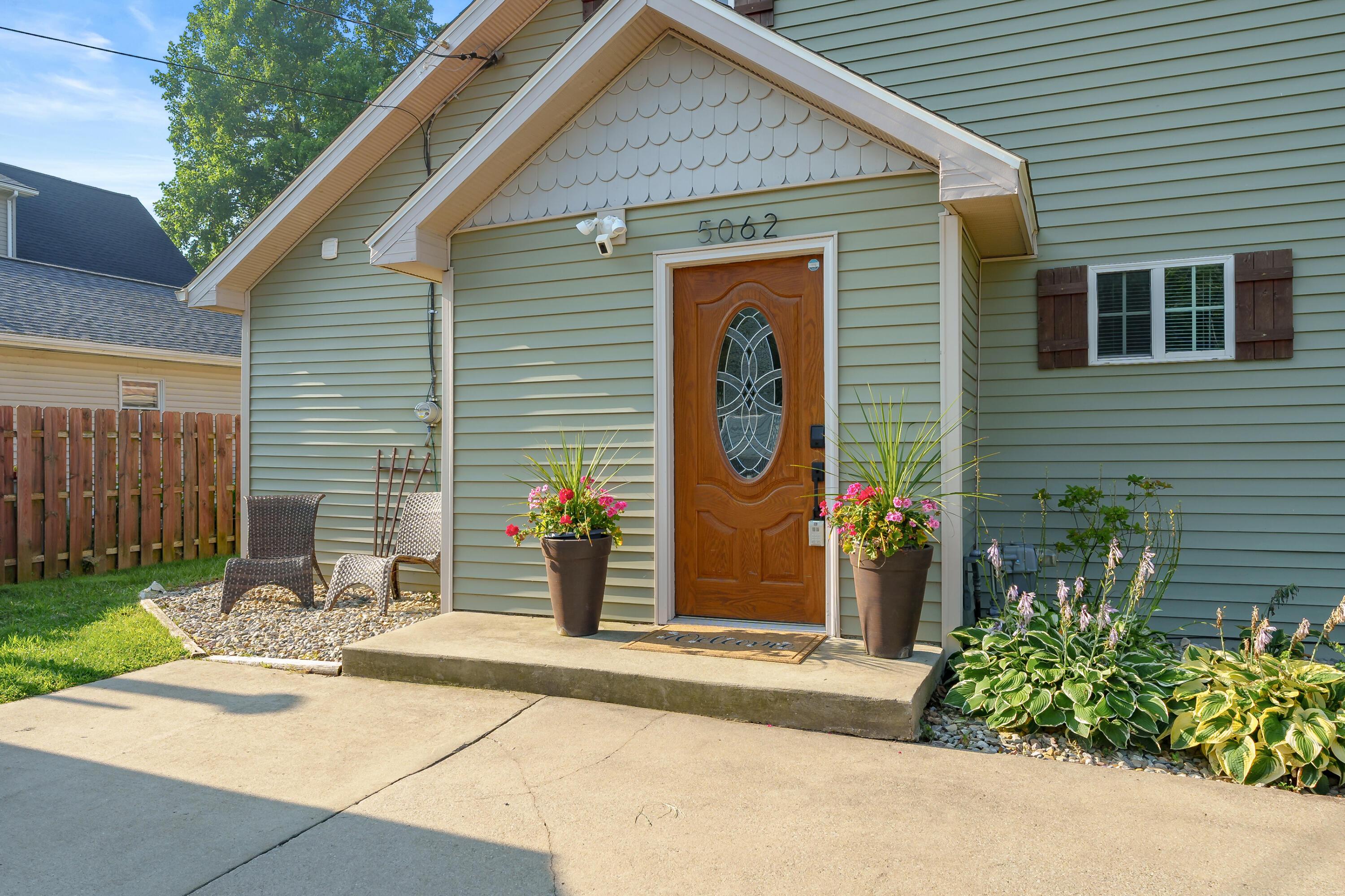 Image 1: Copy of Deep Point Dr 5062 Portage 49002
