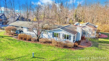 7185 Lake Forest Drive