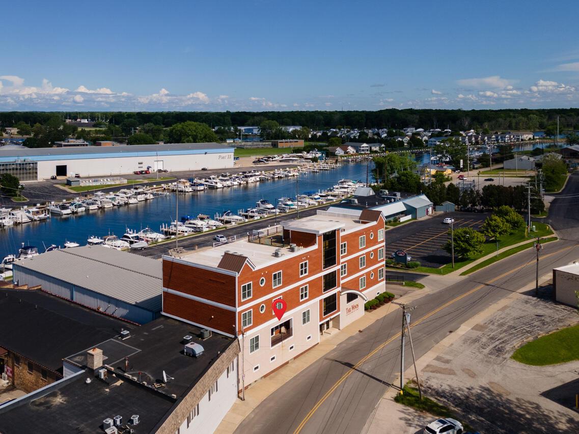 Image 2: 1221 Broad St -37