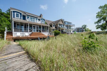 158 Grand Boulevard