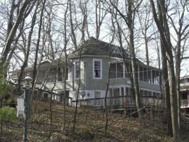 2331 Crescent Walk
