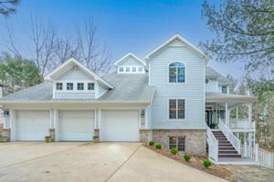 3042 Sundance