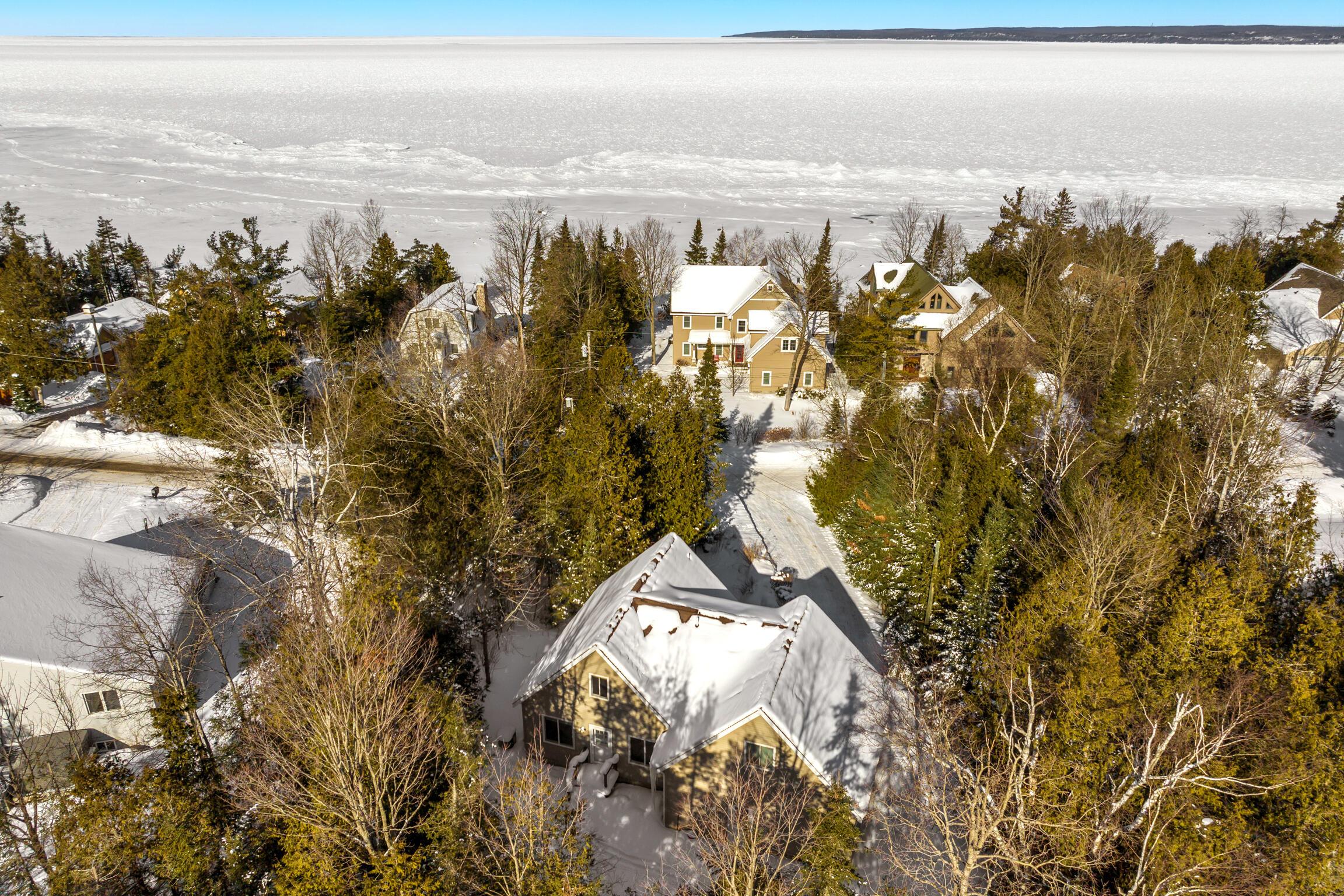 Image 3: 2-Aerial-View-2