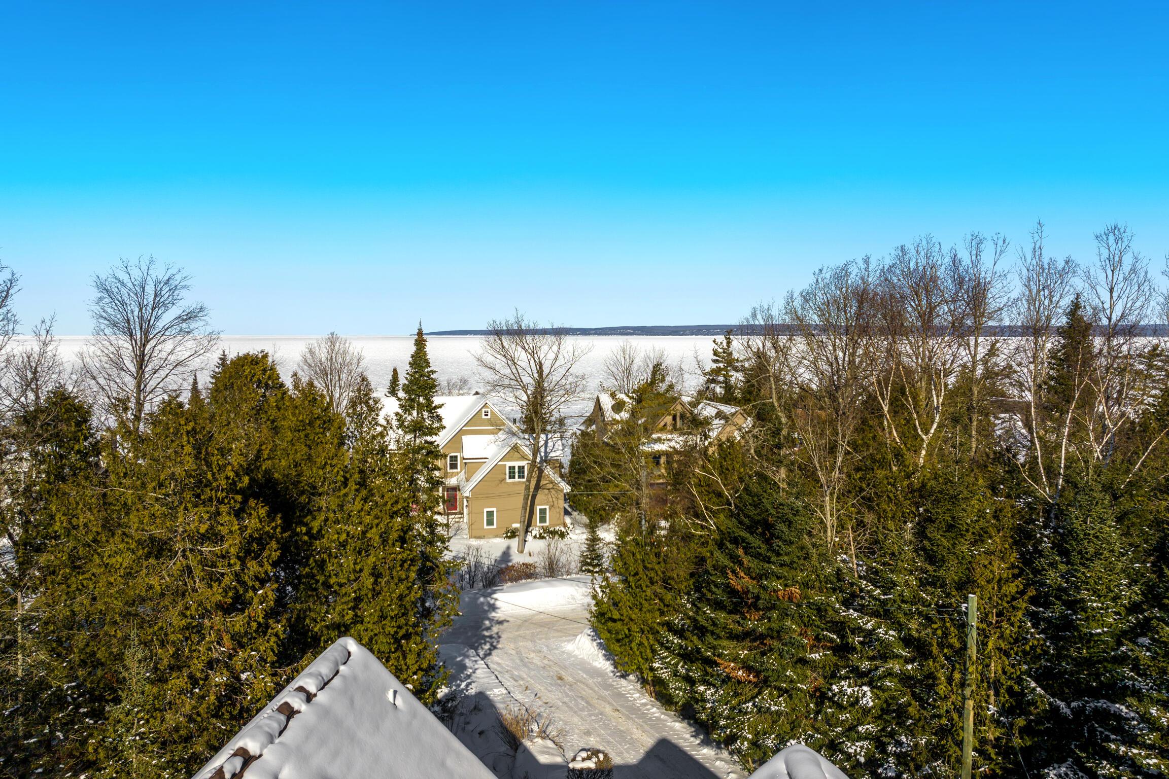 Image 4: 4-Aerial-View-4