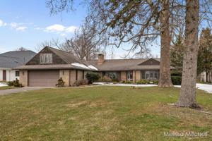 2861 Woodcliff SE