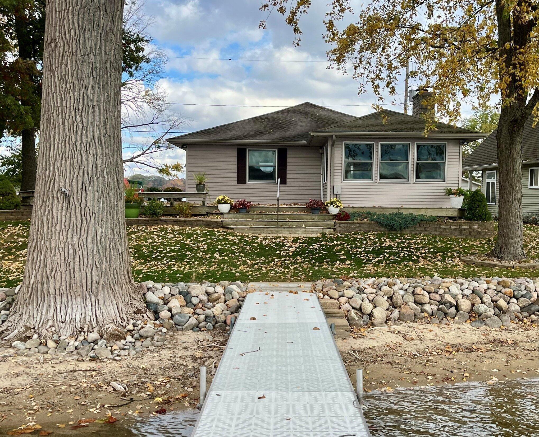 Image 2: 10968 Boniface Point Drive