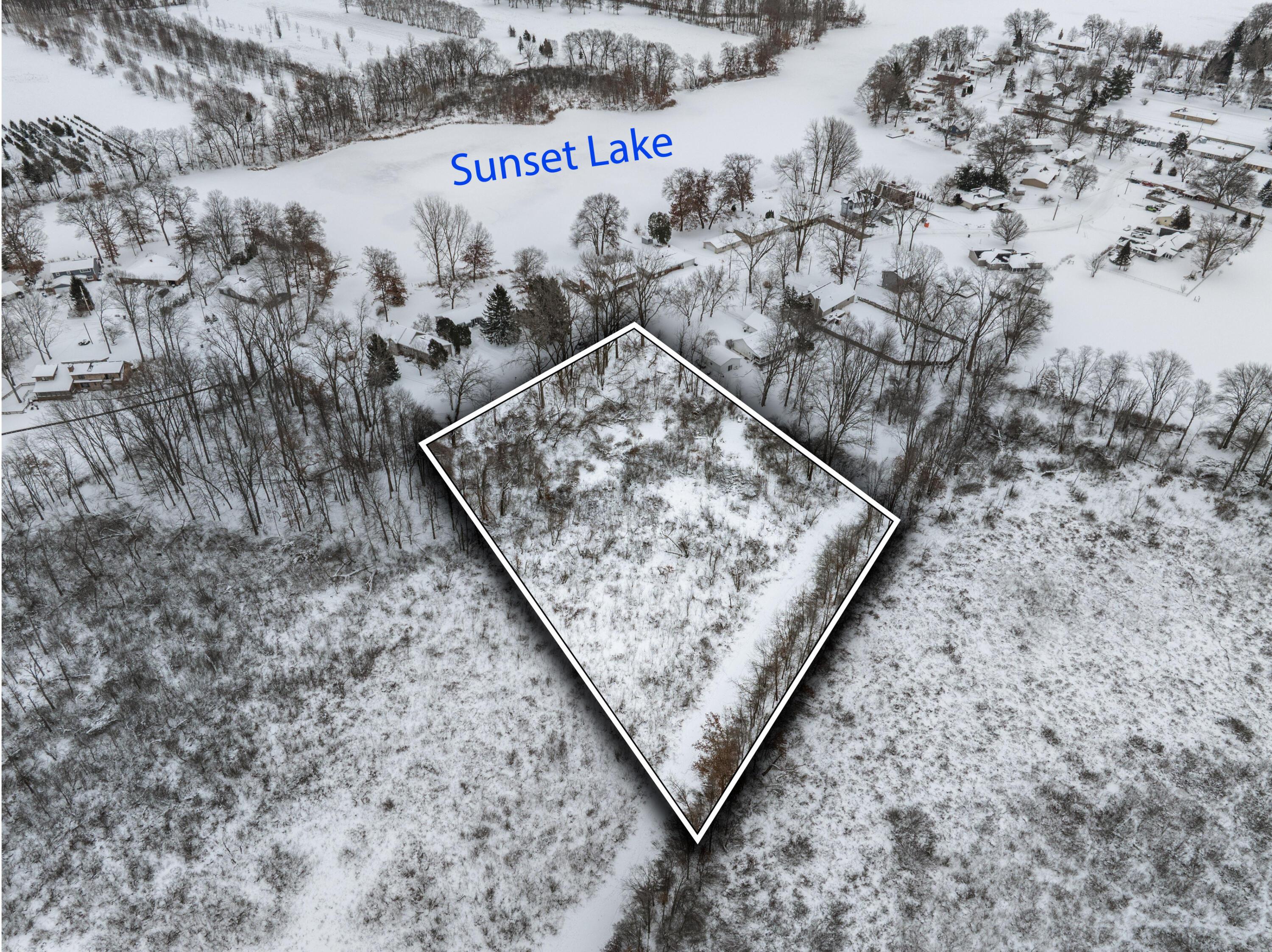 Image 3: Photo Edits_Sunset Lake_LFraze_Photo 9