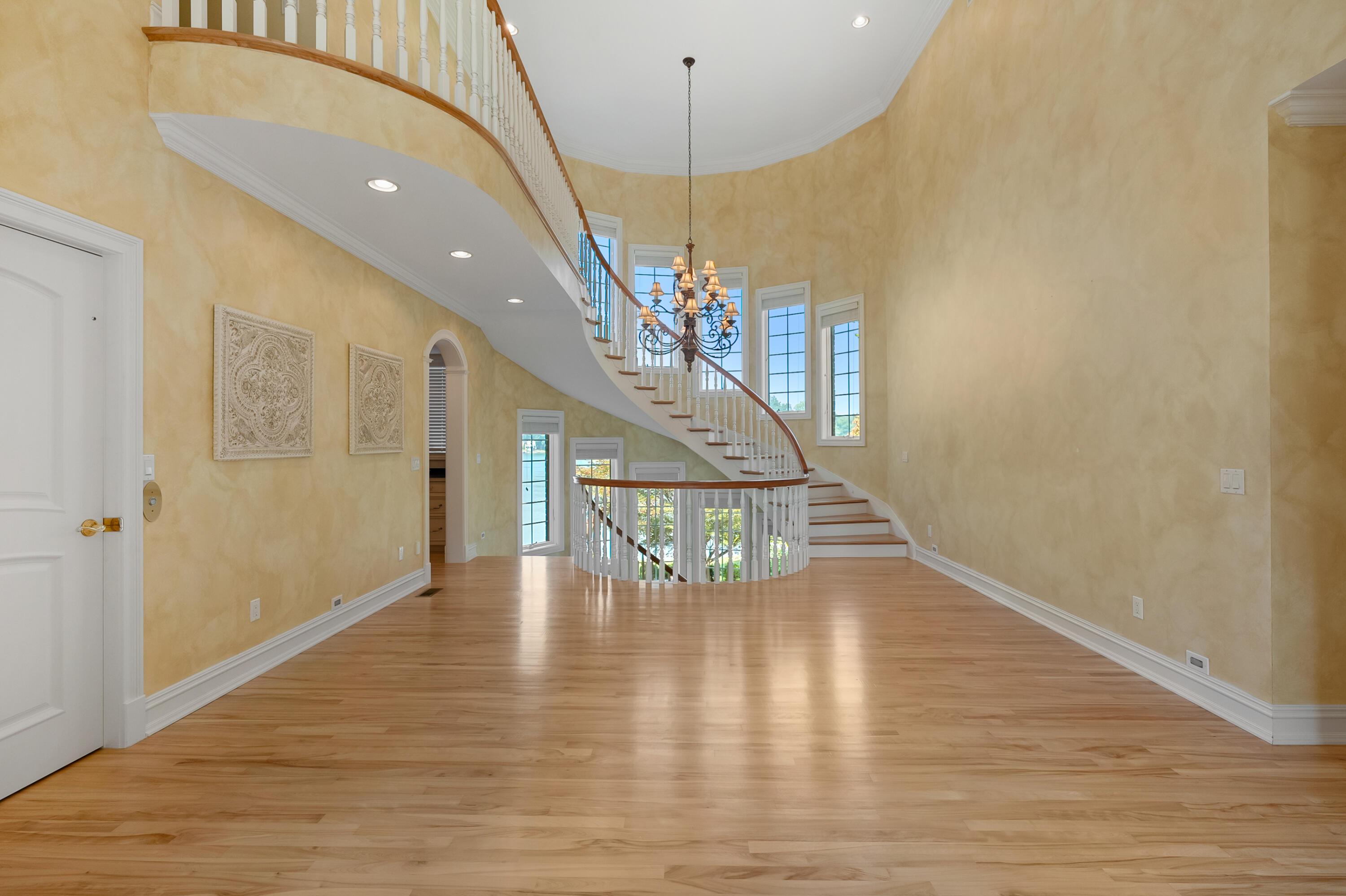 Image 4: M60 19890 Three Rivers 49093 - Reshoot-1