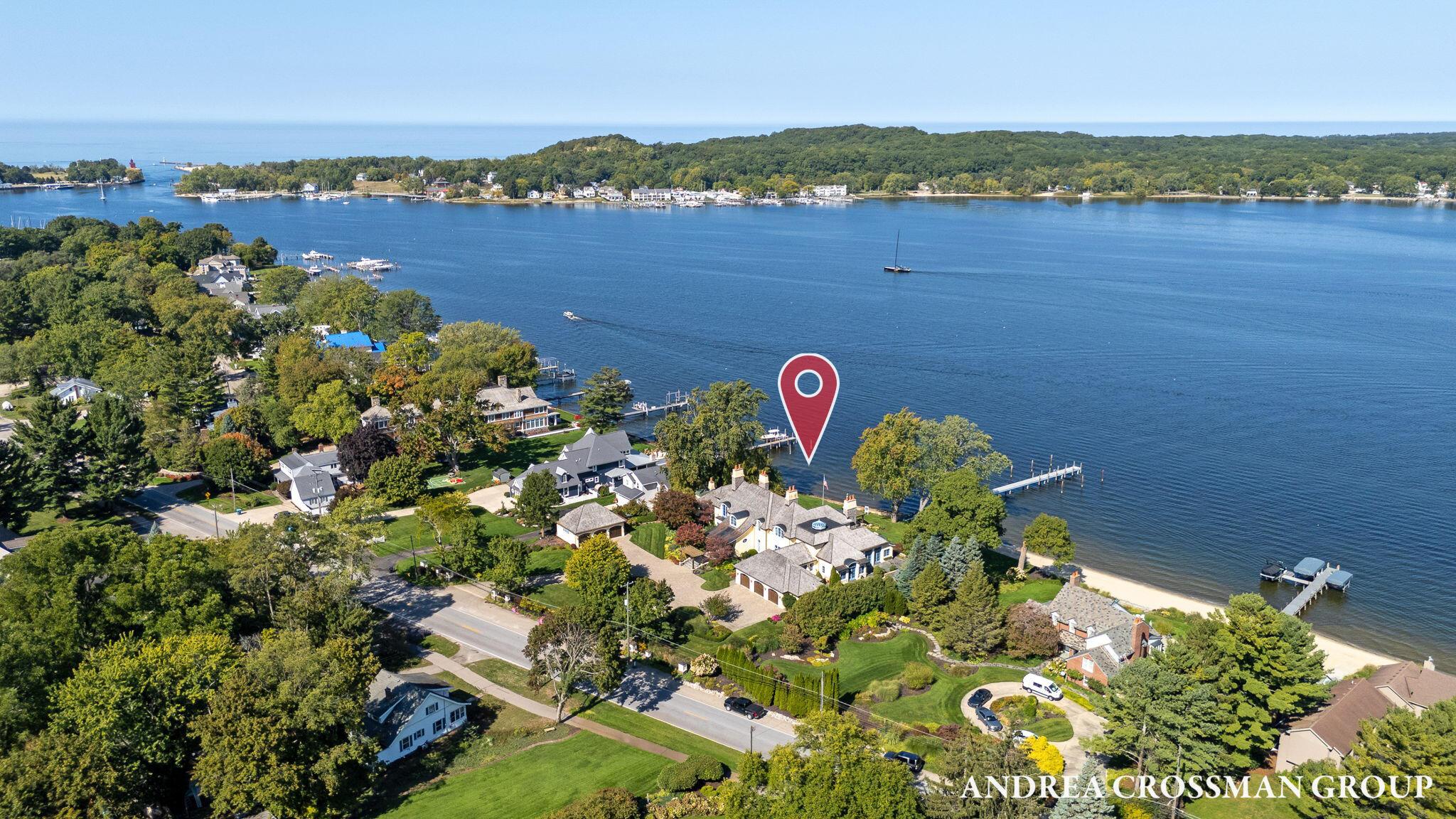 Image 4: 205-web-or-mls-1933-s-shore-dr copy