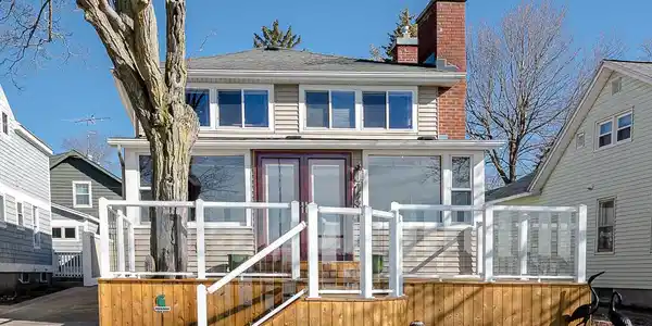 16631 Lakeview