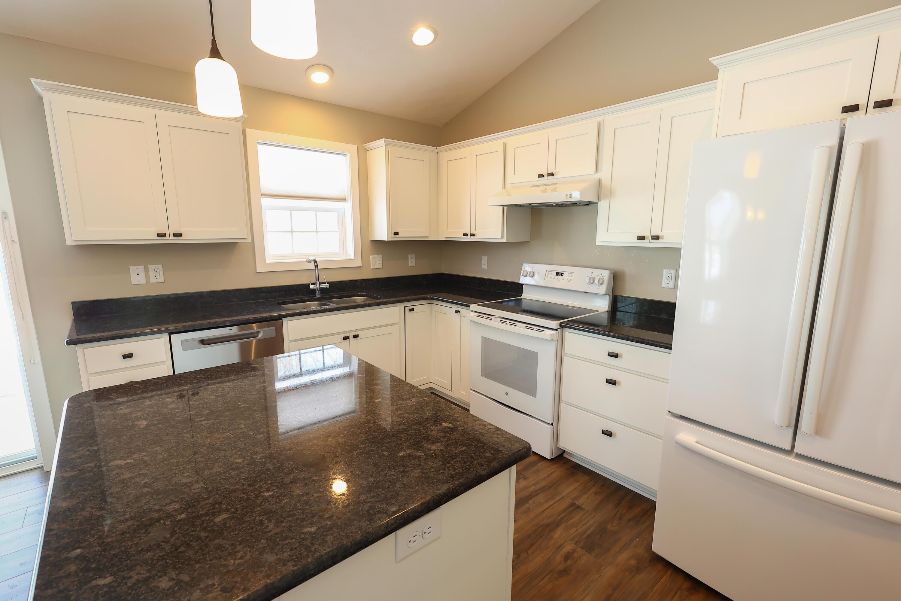 Image 3: CottageTrail-10