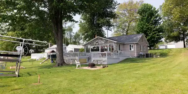 4623 Newell