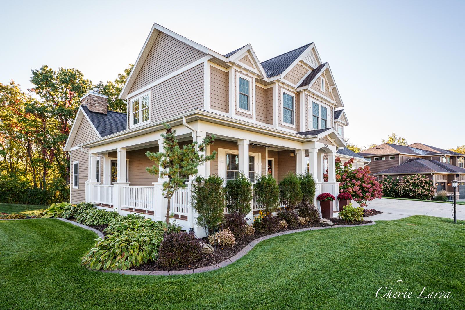 Image 3: 6436 Summer Meadows-17