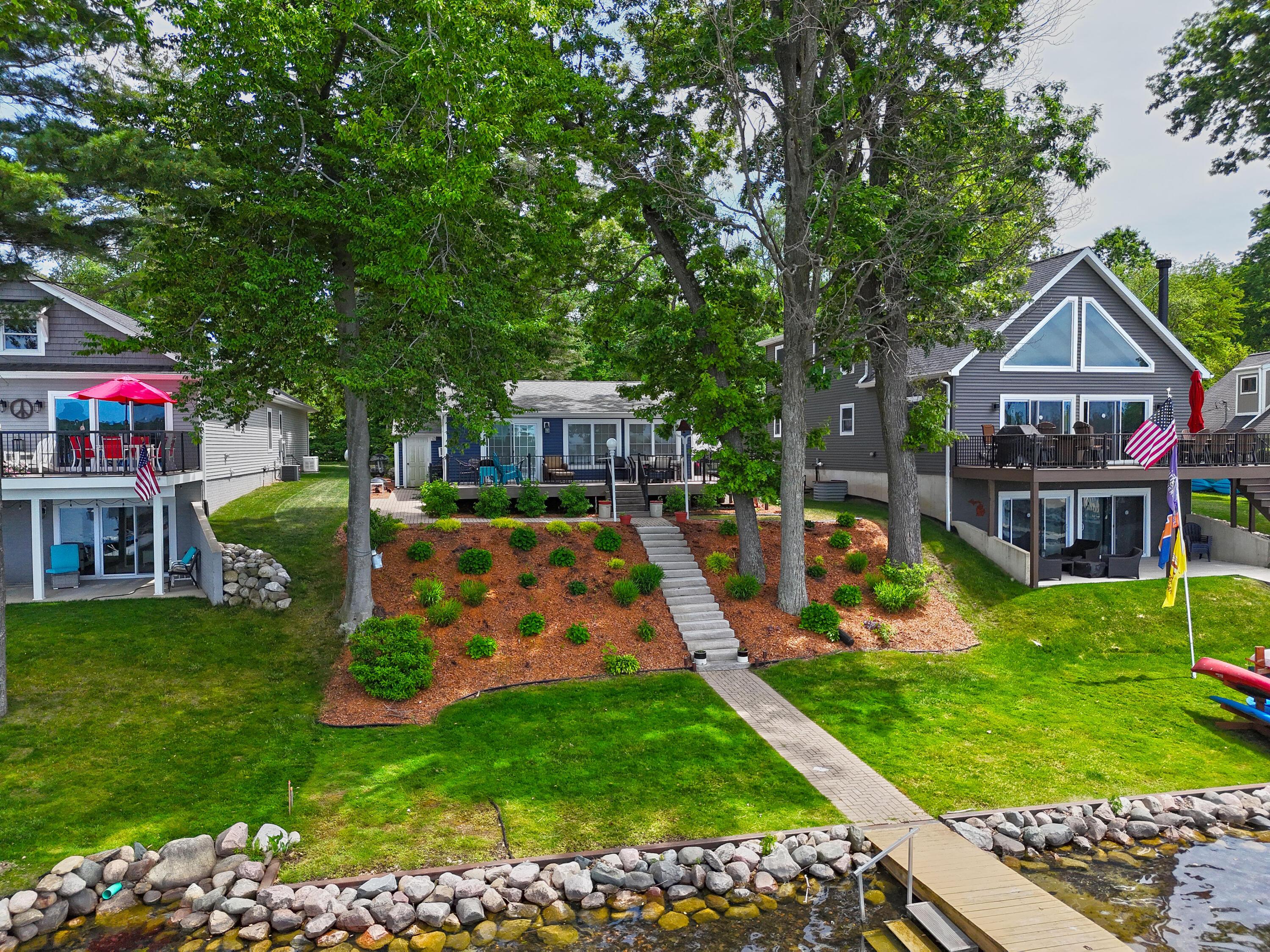 Image 1: Lakeside of Home.