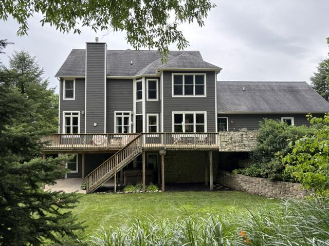 Image 3: View of back of house