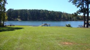 17 Lakeshore Circle