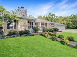164 Admiralty Way NW