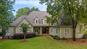 1800 Buckhead Drive