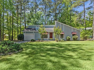 108 Ashwood Point