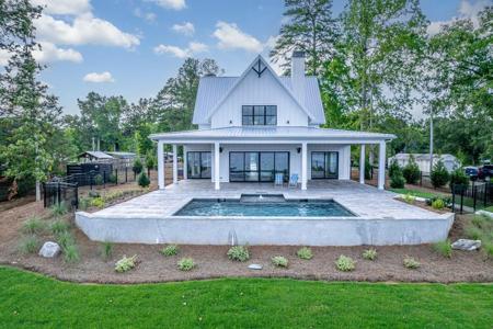 114 Buckhorn Cir.