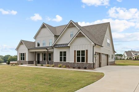 1201 Askew Trail