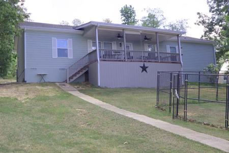 570 RIVER RIDGE TRL.