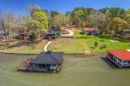 799 NW Shagbark Point Drive