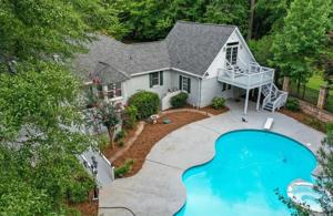 162 Oak Leaf Circle