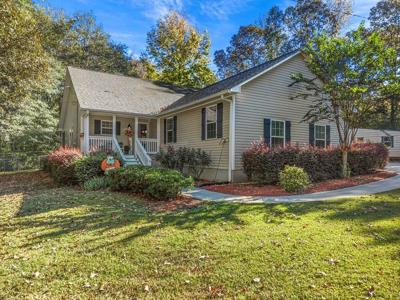 129 Tanglewood Rd SW
